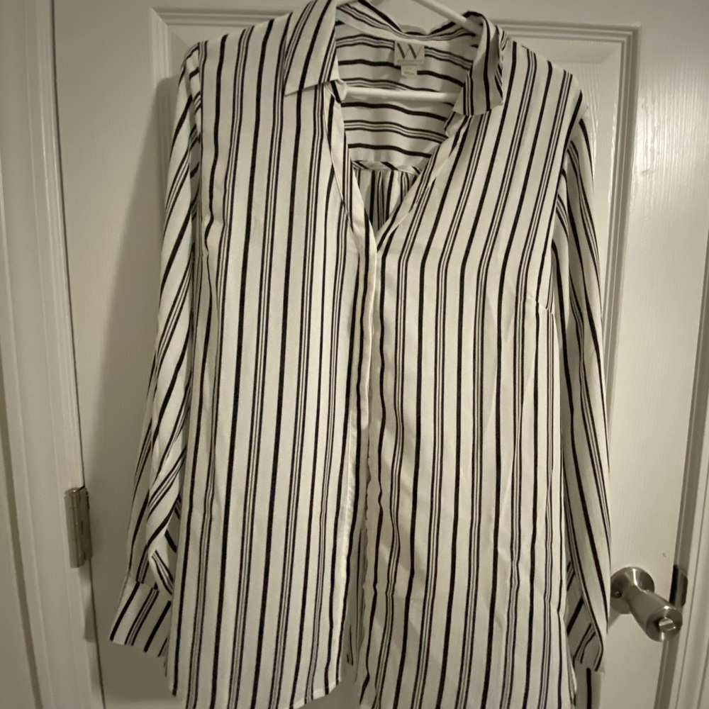 Long sleeve black and white striped blouse button up size lt
